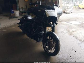  Salvage Harley-Davidson Flhxst