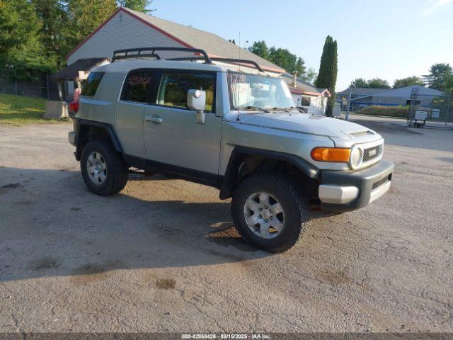  Salvage Toyota FJ Cruiser