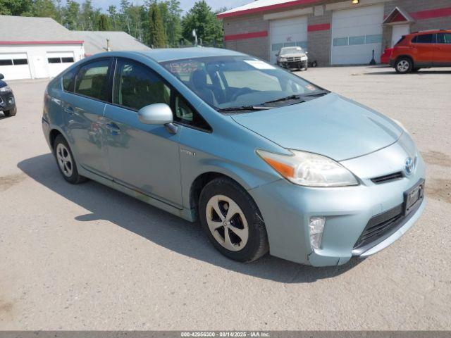  Salvage Toyota Prius