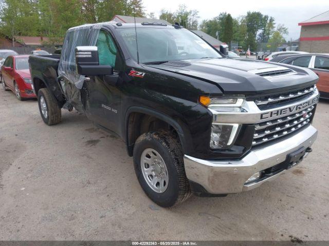 Salvage Chevrolet Silverado 2500