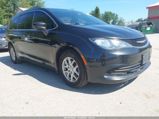  Salvage Chrysler Pacifica