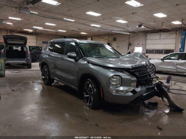  Salvage Mitsubishi Outlander