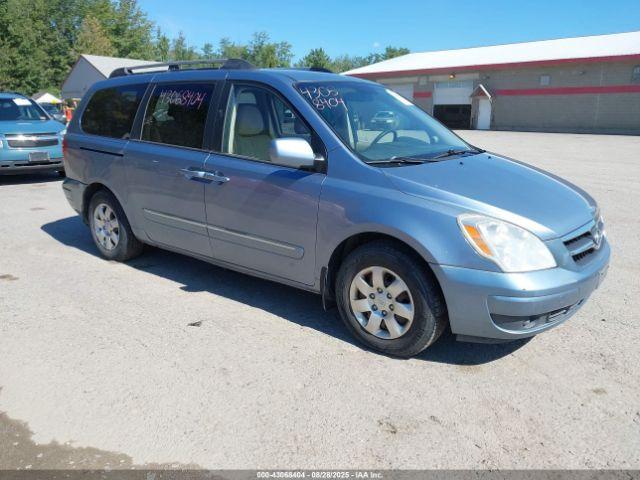 Salvage Hyundai Entourage