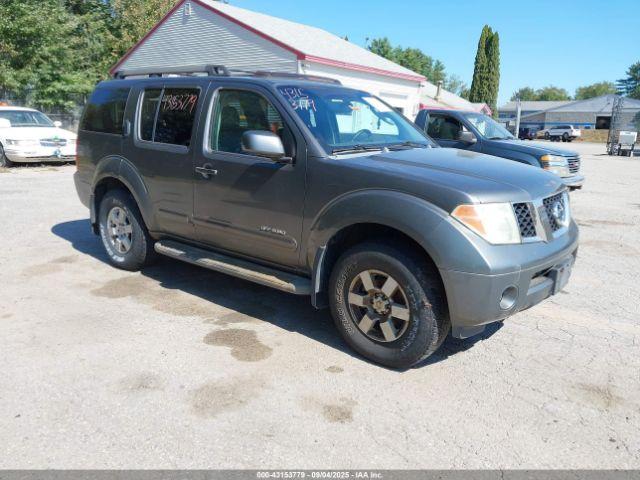  Salvage Nissan Pathfinder