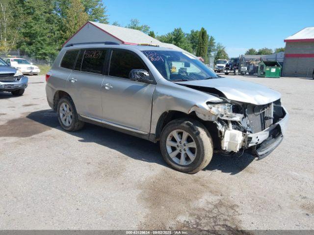  Salvage Toyota Highlander