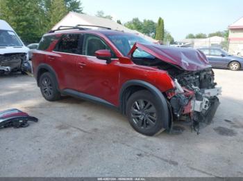  Salvage Nissan Pathfinder