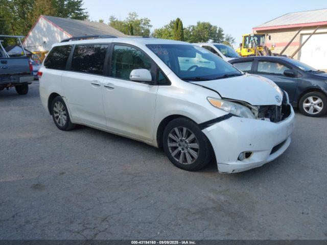  Salvage Toyota Sienna