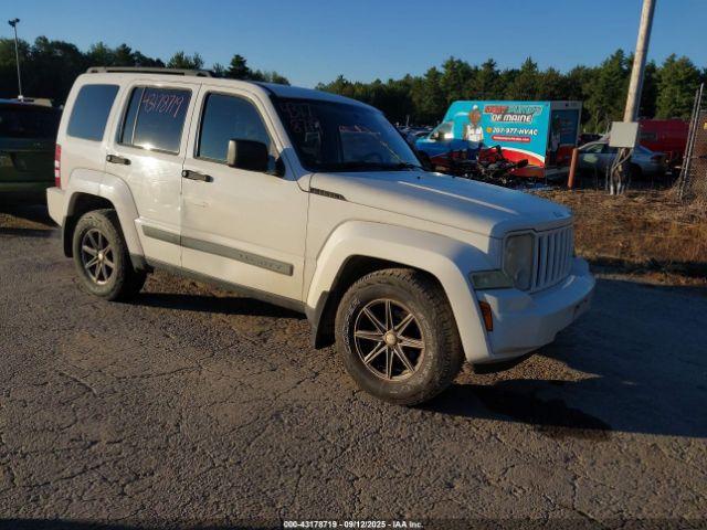  Salvage Jeep Liberty