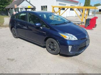  Salvage Toyota Prius