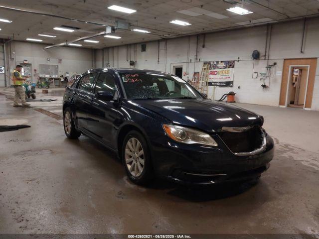  Salvage Chrysler 200