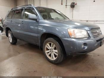  Salvage Toyota Highlander