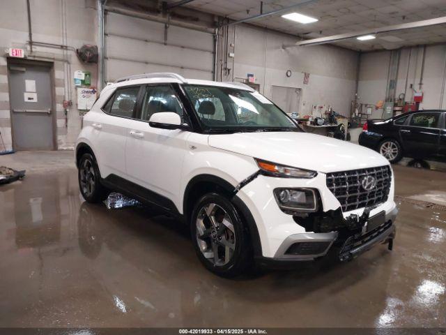  Salvage Hyundai VENUE