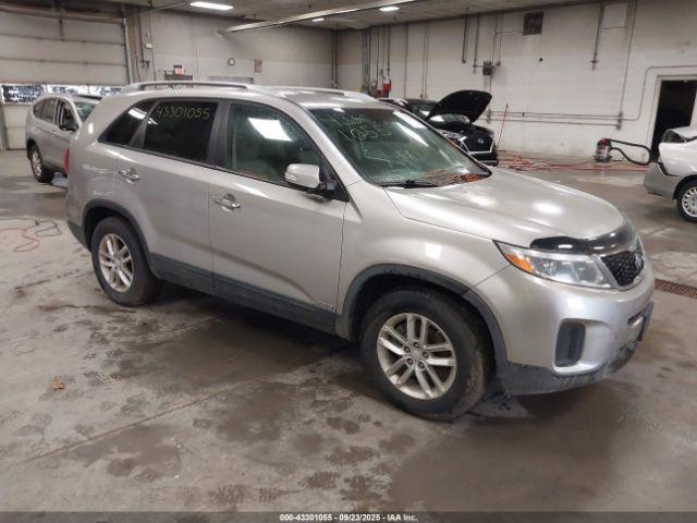  Salvage Kia Sorento