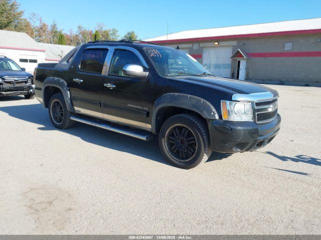  Salvage Chevrolet Avalanche 1500