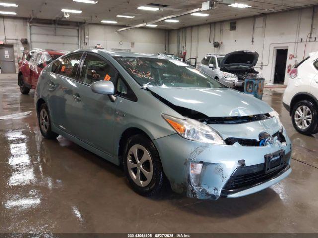  Salvage Toyota Prius