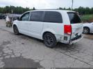 Dodge Grand Caravan Image 2