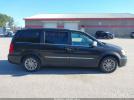 Chrysler Town & Country Touring-l Image 14