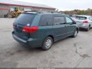 Toyota Sienna Le Image 2