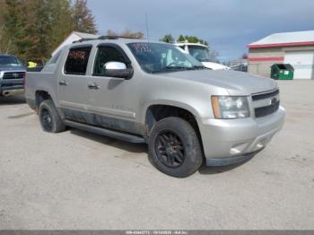  Salvage Chevrolet Avalanche 1500