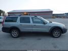 Volvo XC70 2.5t Image 11