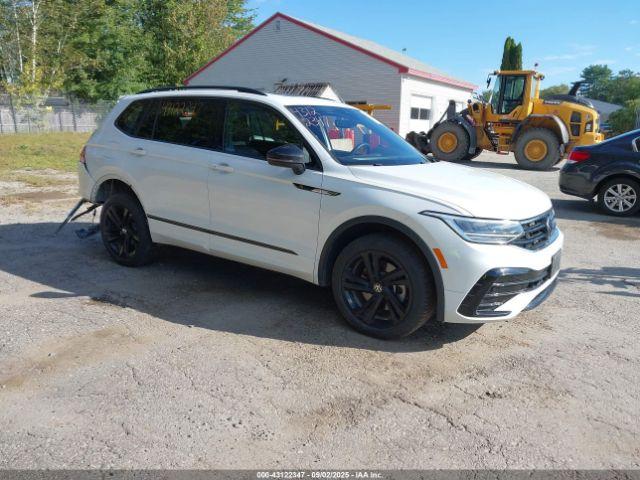  Salvage Volkswagen Tiguan
