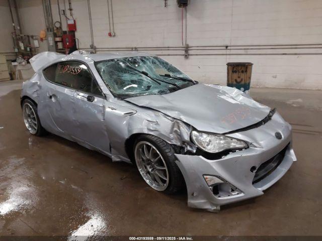  Salvage Scion FR-S