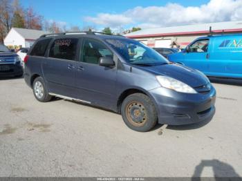  Salvage Toyota Sienna