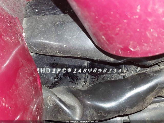 Harley-Davidson Flhtcui Image 12