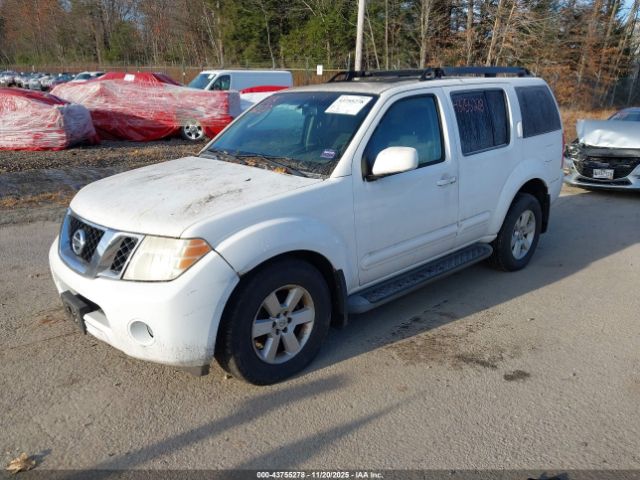 Nissan Pathfinder Se Image 2