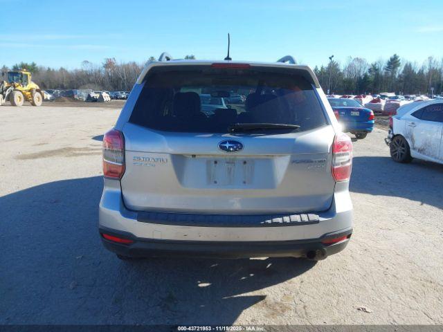 Subaru Forester 2.5i Touring Image 14
