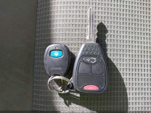 Jeep Liberty Sport Image 7