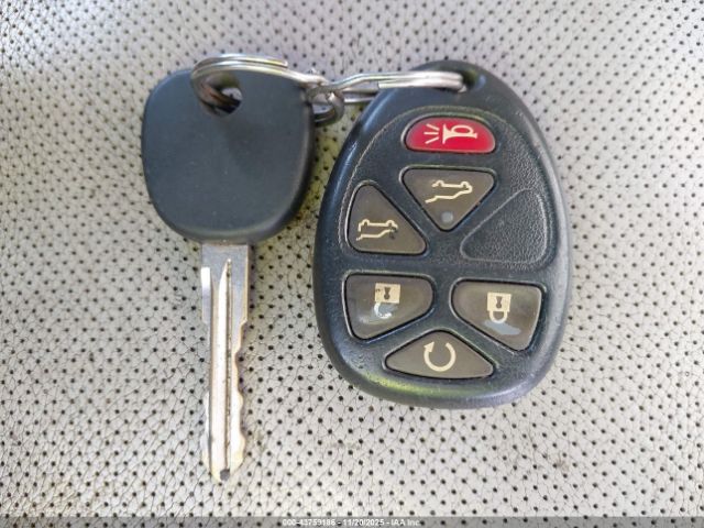 Chevrolet Suburban 1500 Ltz Image 16