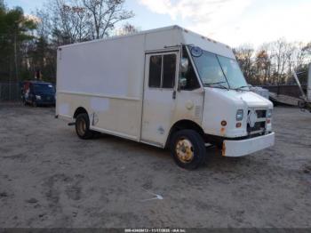  Salvage Freightliner Chassis