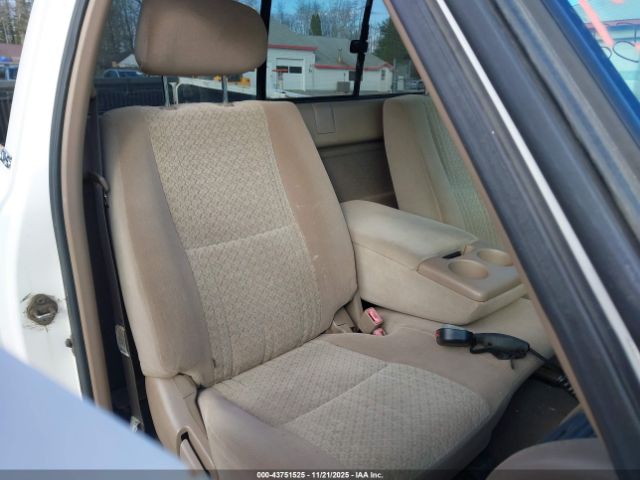 Toyota Tundra Sr5 V8 Image 6