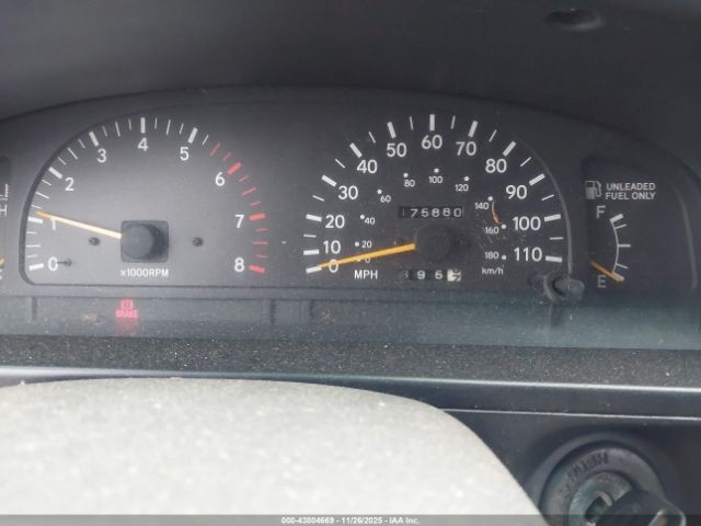 Toyota Tacoma Image 4