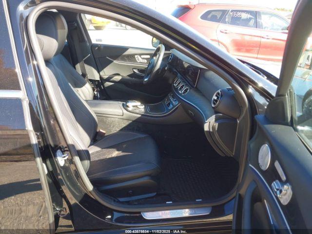 Mercedes-Benz E-Class 4matic Image 2