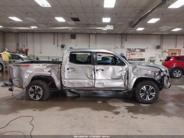 Toyota Tacoma Trd Sport Image 17