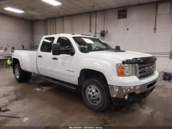  Salvage General Motors Sierra 3500HD