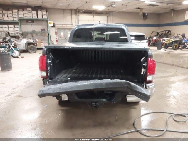 Toyota Tacoma Sr5 V6 Image 8