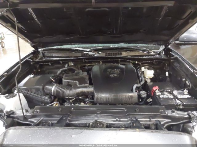 Toyota Tacoma Sr5 V6 Image 11