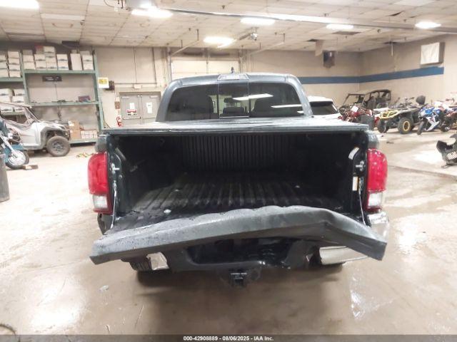 Toyota Tacoma Sr5 V6 Image 15