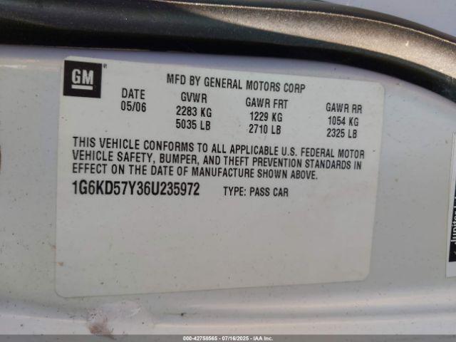 Cadillac DTS Standard Image 9