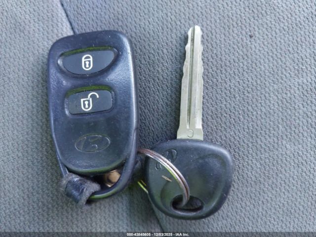 Hyundai SANTA FE Gls Image 13