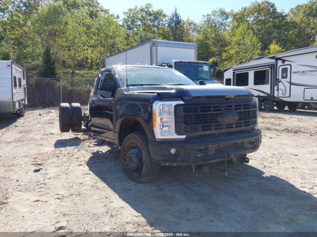 Ford F-350 Xl Image 11