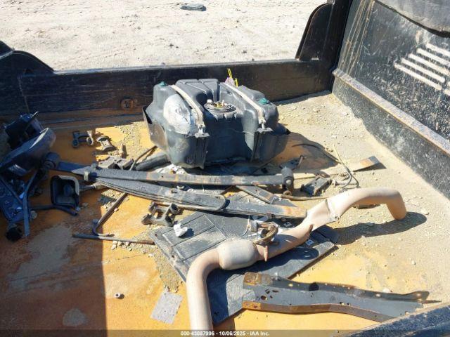 Ford F-350 Xl Image 12