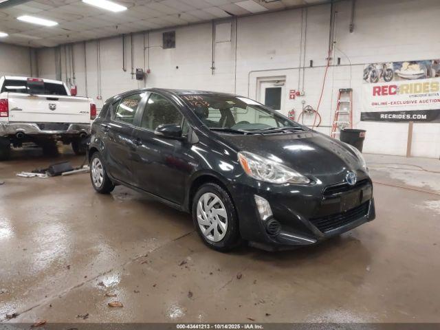  Salvage Toyota Prius c