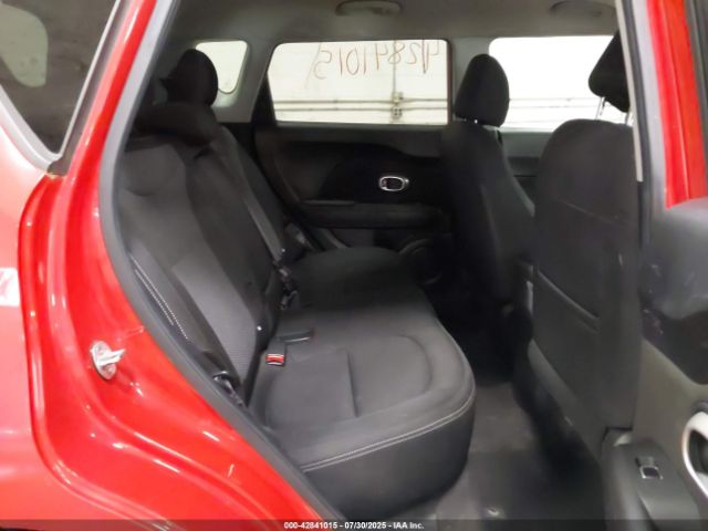 Kia Soul + Image 13