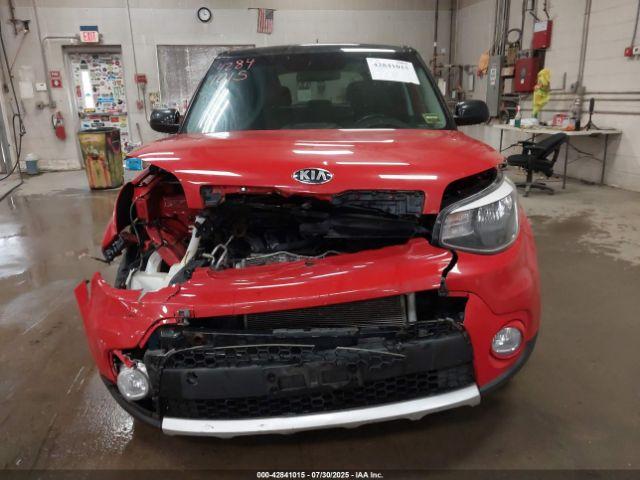 Kia Soul + Image 16
