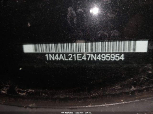 Nissan Altima 2.5 S Image 8