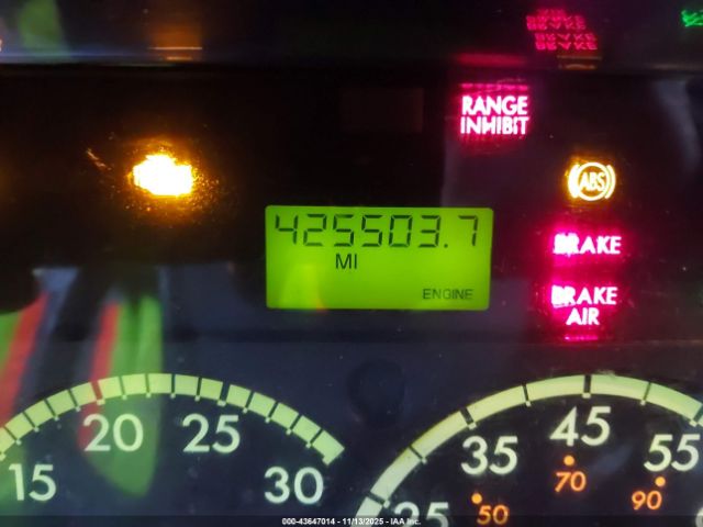 Freightliner M2 106 Medium Duty Image 15